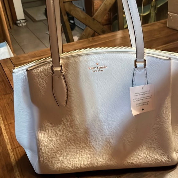 Kate spade purse - Picture 1 of 3